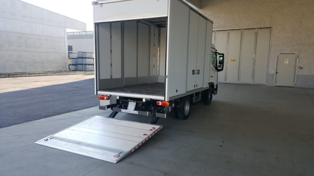 3 Ton Truck with Tail Lift in dubai